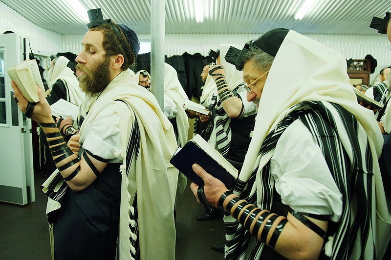 אירוע עוצמתי בציון הרבי: אלפי שלוחיו נשאו תפילה