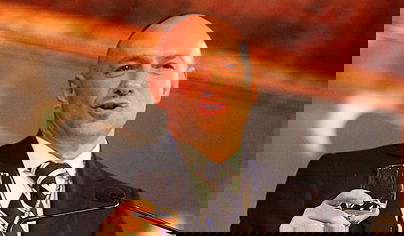 בוגולובוב נואם, אתמול