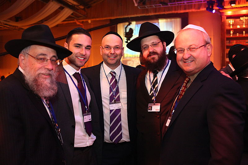 הגביר שתומך בחב"ד גילה: "מדוע אני תורם מיליונים?"