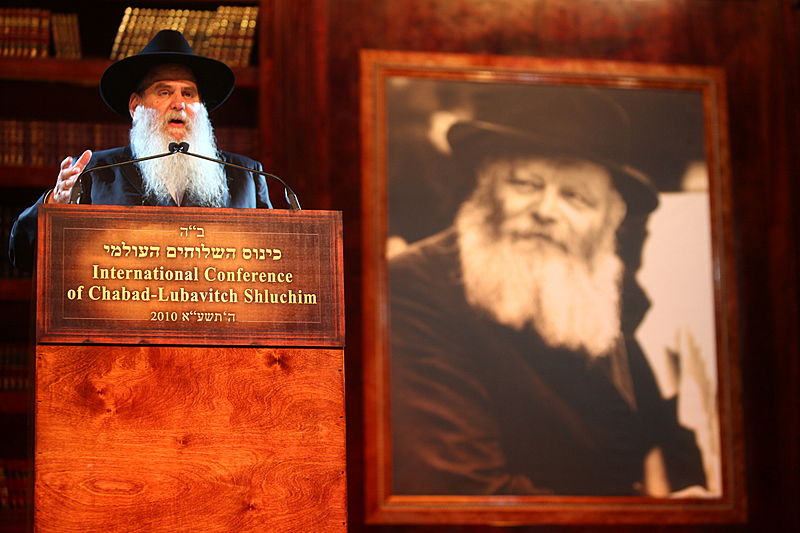 הגביר שתומך בחב"ד גילה: "מדוע אני תורם מיליונים?"