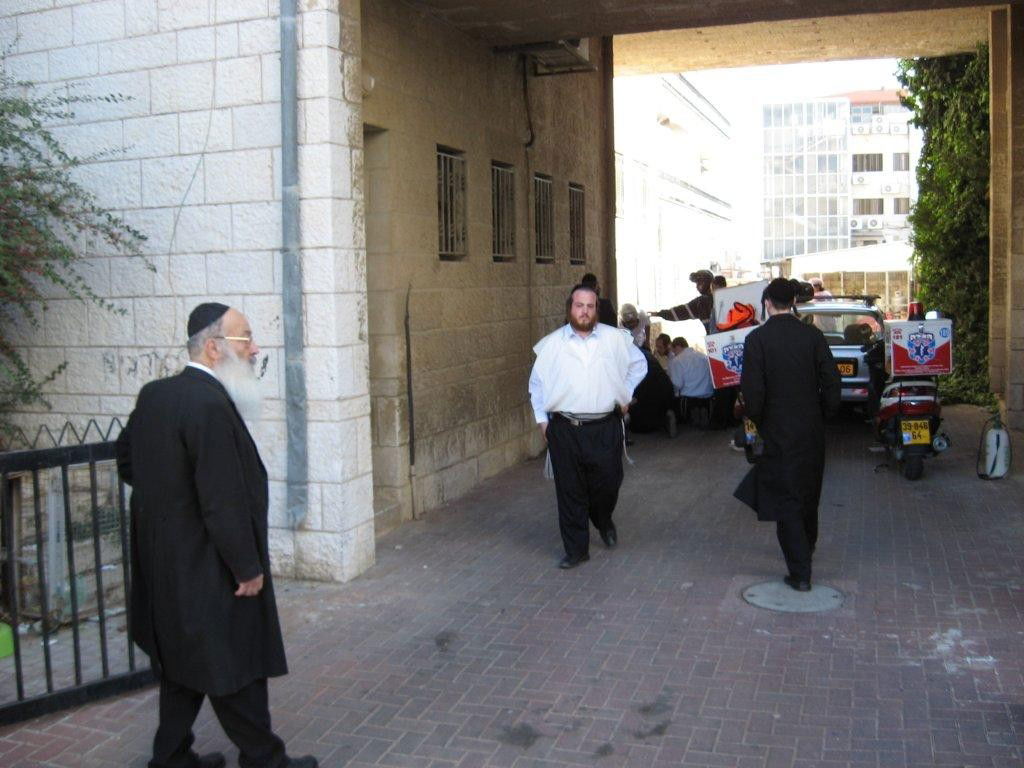 ירושלים: בחור ישיבה נפל ונפצע קשה