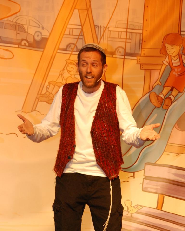 הצגת יחיד חדשה לטוביה רוזנפלד