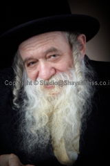 התמונות נחשפות: האדמו"ר מטשערנאביל בסטודיו