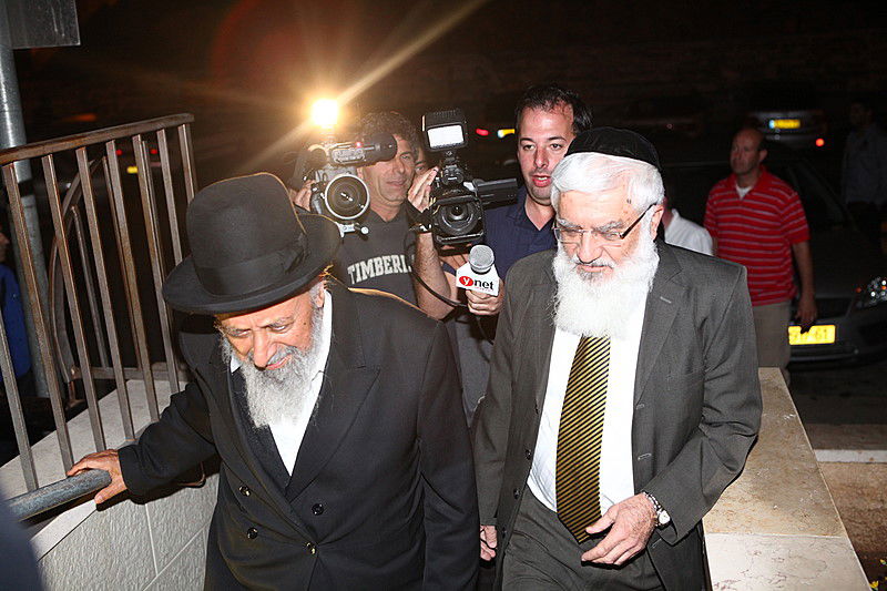 הלילה הדרמטי של מועצת החכמים: סיקור מלא ומיוחד