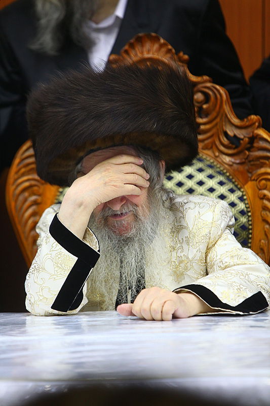 שׂוֹשׂ תָּשִׂישׂ: חתונת נכד כ"ק האדמו"ר מנדבורנא