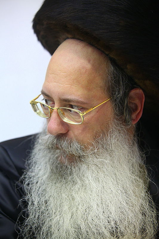 שׂוֹשׂ תָּשִׂישׂ: חתונת נכד כ"ק האדמו"ר מנדבורנא