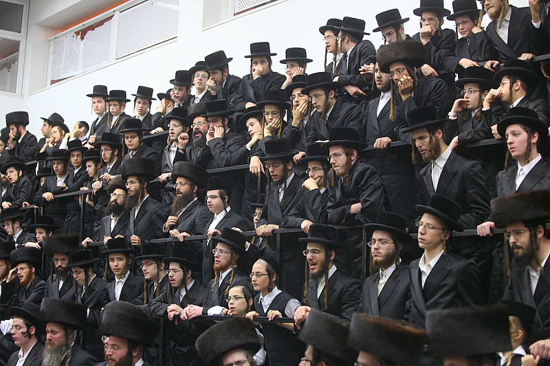 שׂוֹשׂ תָּשִׂישׂ: חתונת נכד כ"ק האדמו"ר מנדבורנא