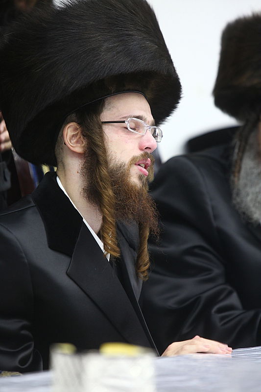 שׂוֹשׂ תָּשִׂישׂ: חתונת נכד כ"ק האדמו"ר מנדבורנא