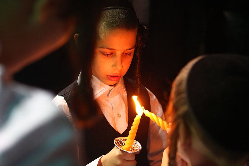 שׂוֹשׂ תָּשִׂישׂ: חתונת נכד כ"ק האדמו"ר מנדבורנא