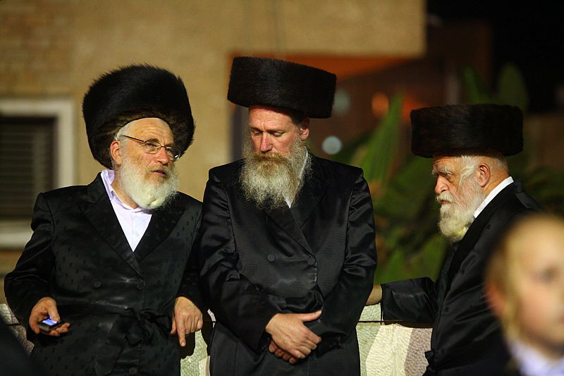 שׂוֹשׂ תָּשִׂישׂ: חתונת נכד כ"ק האדמו"ר מנדבורנא