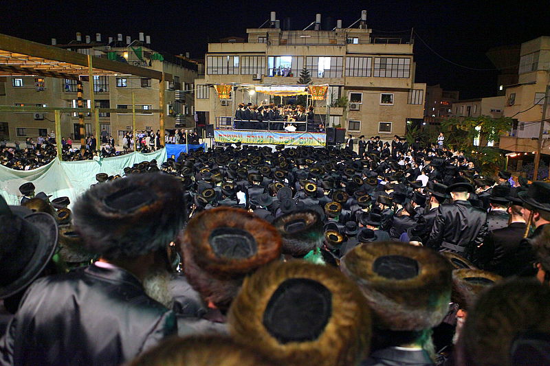 שׂוֹשׂ תָּשִׂישׂ: חתונת נכד כ"ק האדמו"ר מנדבורנא