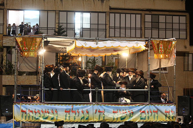 שׂוֹשׂ תָּשִׂישׂ: חתונת נכד כ"ק האדמו"ר מנדבורנא