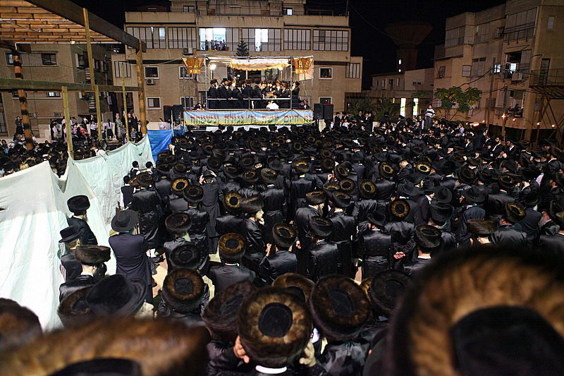 שׂוֹשׂ תָּשִׂישׂ: חתונת נכד כ"ק האדמו"ר מנדבורנא