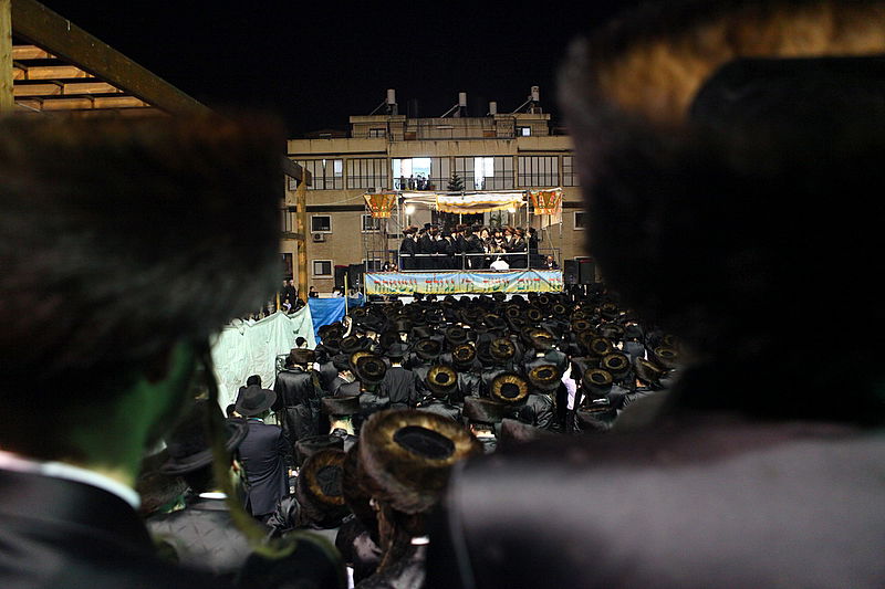 שׂוֹשׂ תָּשִׂישׂ: חתונת נכד כ"ק האדמו"ר מנדבורנא