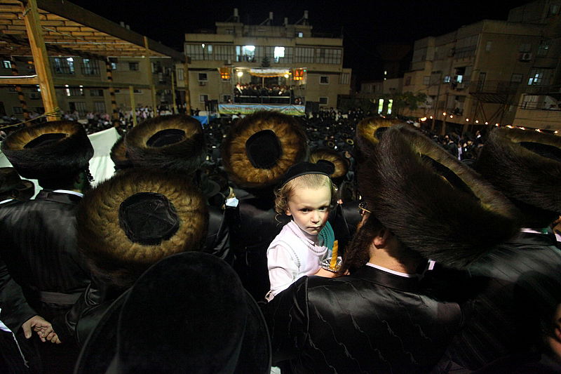 שׂוֹשׂ תָּשִׂישׂ: חתונת נכד כ"ק האדמו"ר מנדבורנא