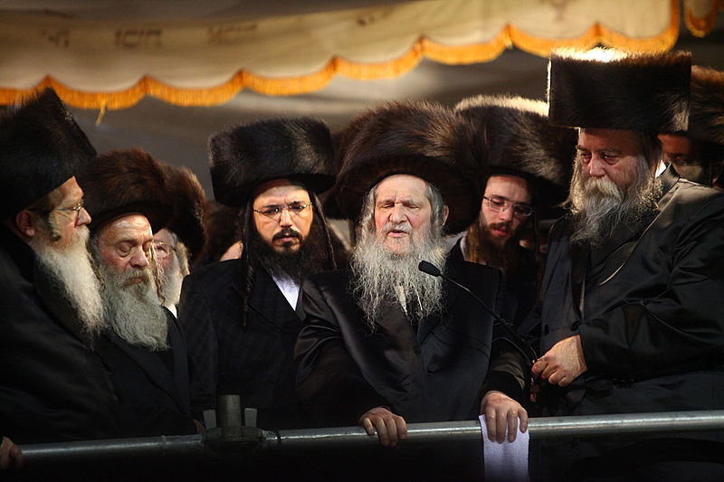 שׂוֹשׂ תָּשִׂישׂ: חתונת נכד כ"ק האדמו"ר מנדבורנא