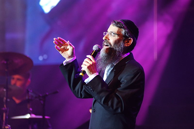 המלך בהיכל: אברהם פריד בהיכל התרבות, גלריית ענק