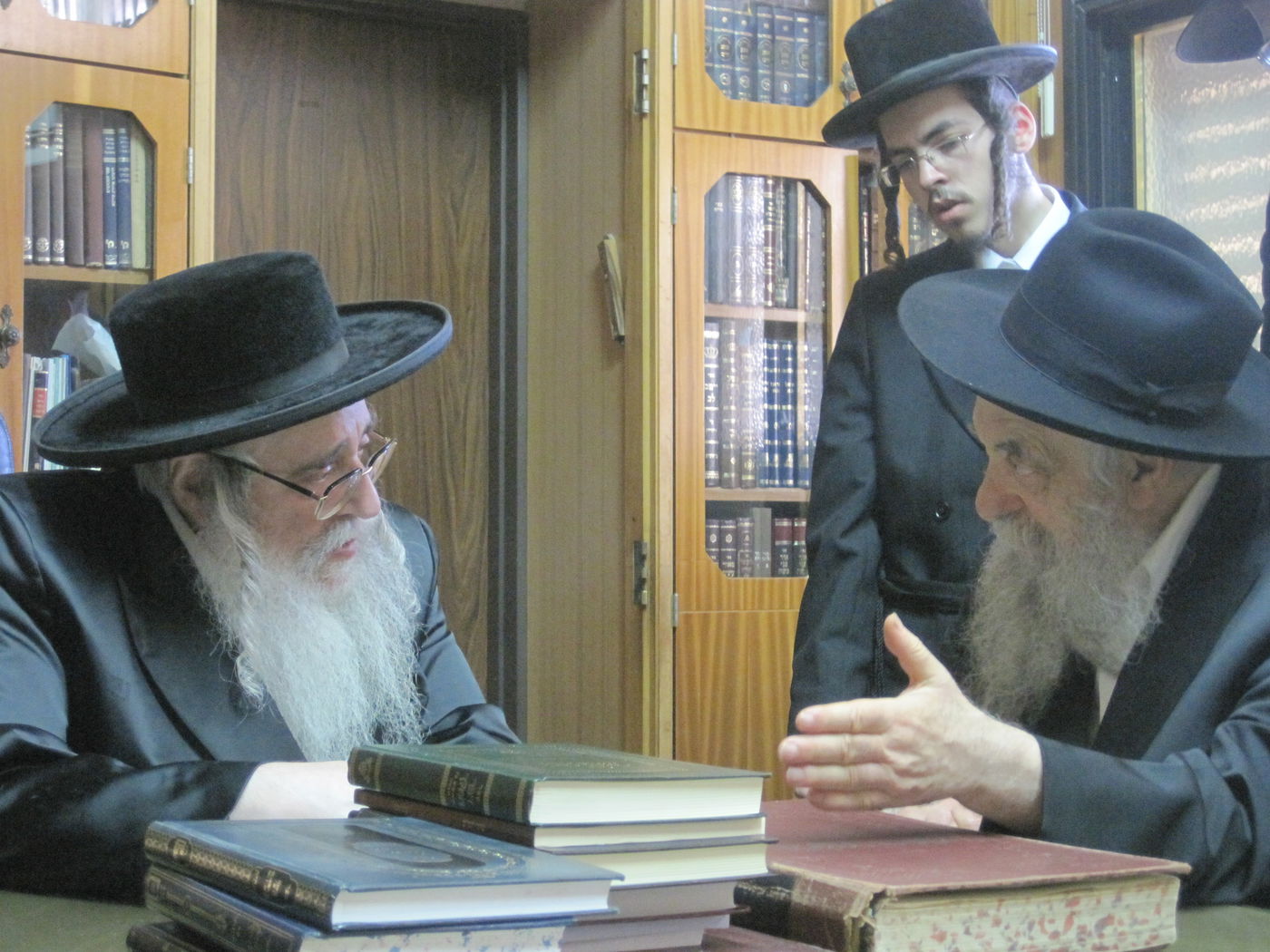 ה´חוזר´ בישראל: נפגש עם האדמו"רים מגור וצאנז