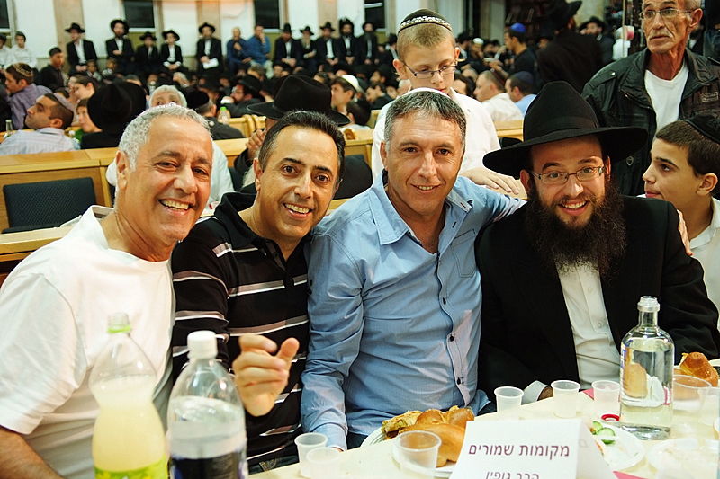 ה"חוזר" בירושלים, המזכיר בכפר-חב"ד, הנשיא ברוסיה