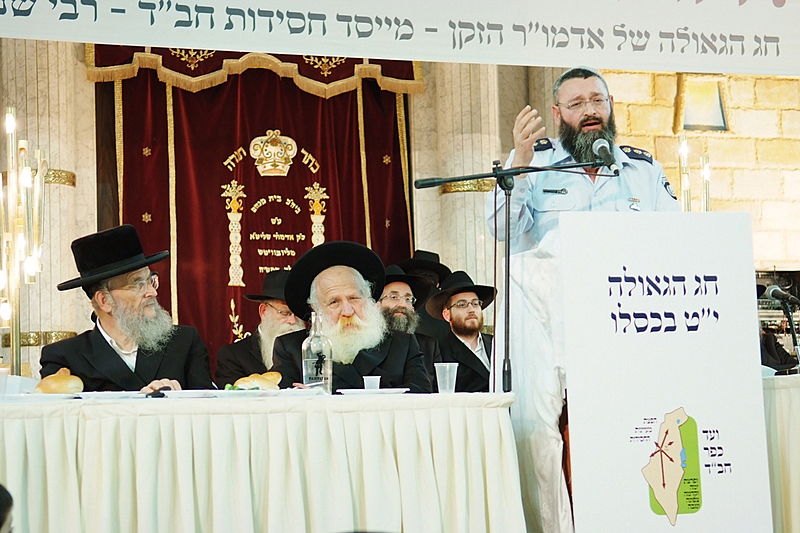 ה"חוזר" בירושלים, המזכיר בכפר-חב"ד, הנשיא ברוסיה