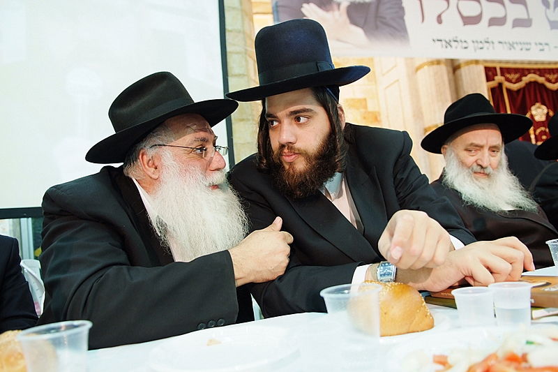 ה"חוזר" בירושלים, המזכיר בכפר-חב"ד, הנשיא ברוסיה