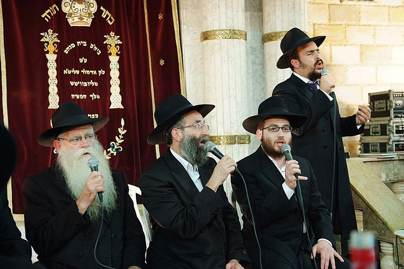 ה"חוזר" בירושלים, המזכיר בכפר-חב"ד, הנשיא ברוסיה