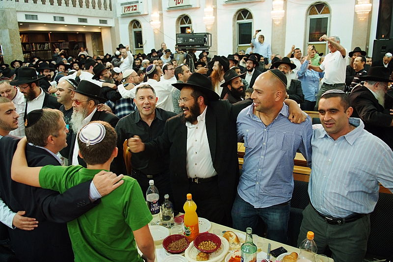 ה"חוזר" בירושלים, המזכיר בכפר-חב"ד, הנשיא ברוסיה