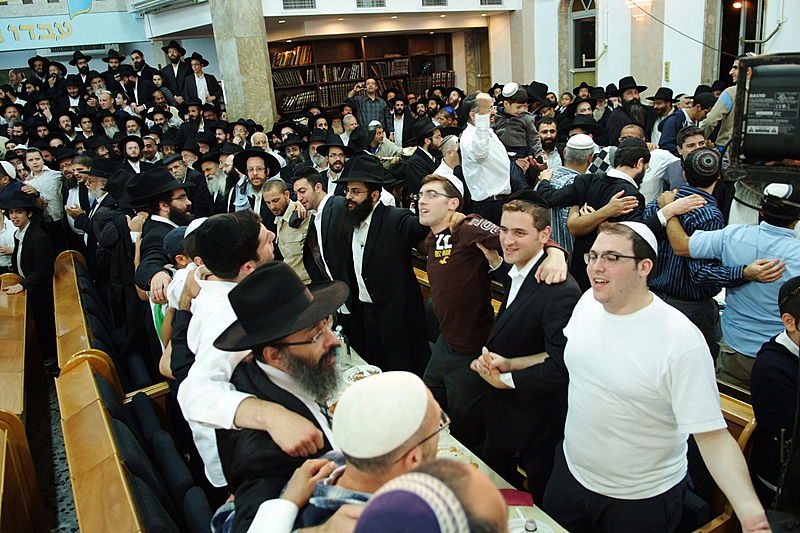 ה"חוזר" בירושלים, המזכיר בכפר-חב"ד, הנשיא ברוסיה