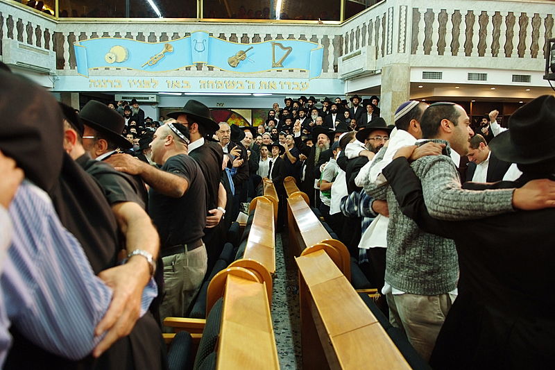 ה"חוזר" בירושלים, המזכיר בכפר-חב"ד, הנשיא ברוסיה