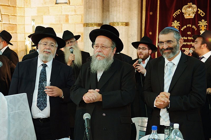 ה"חוזר" בירושלים, המזכיר בכפר-חב"ד, הנשיא ברוסיה