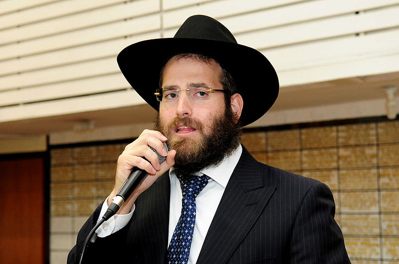 לראות ולהתמוגג: כולם לומדים בחב"ד