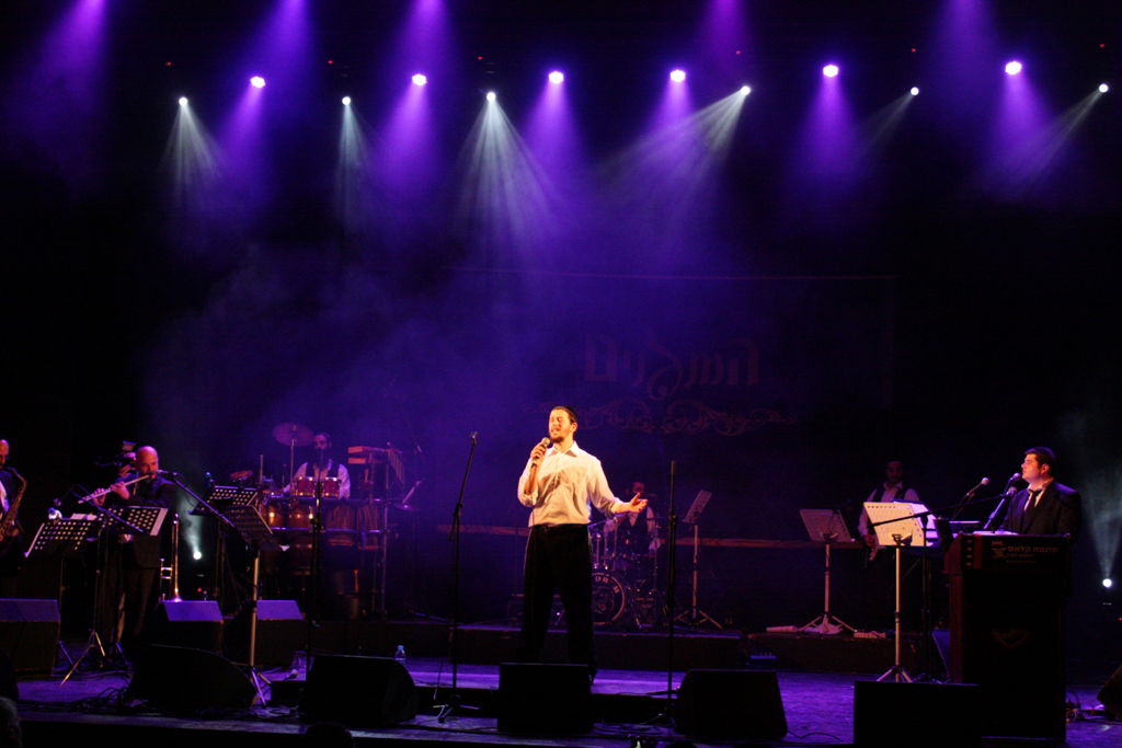 משתמטים? החיילים החרדים חוגגים