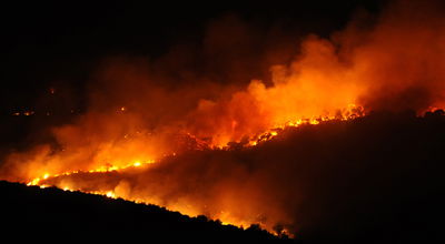 השריפה משתוללת, הערב