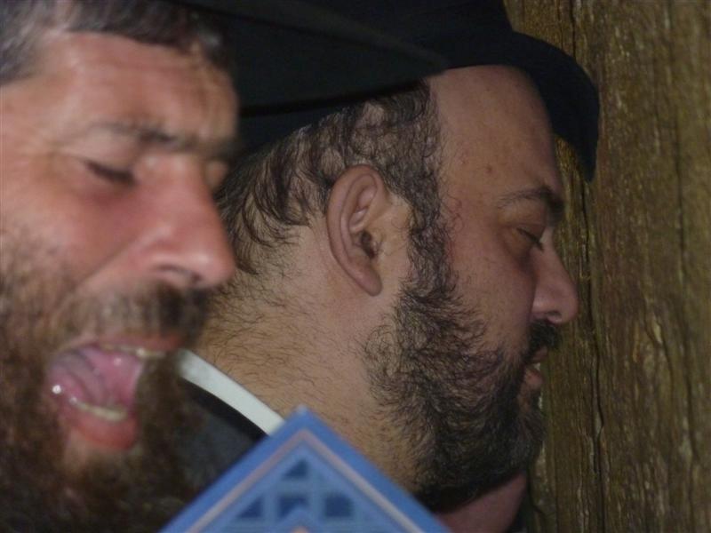 "אנו פוסקים שהקב"ה יבטל הגזירה", ביקש הרב עמאר