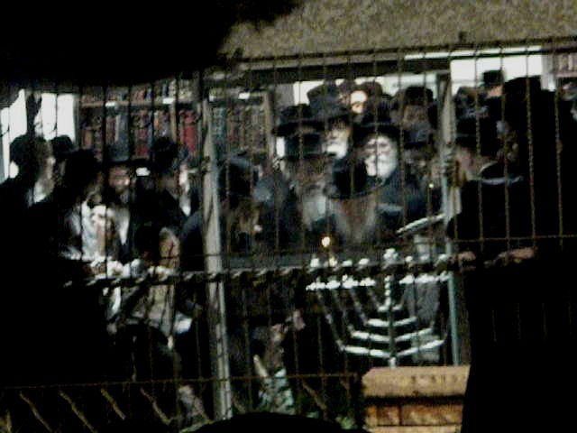 ההדלקה של הגר"ש וואזנר: צפו בוידאו