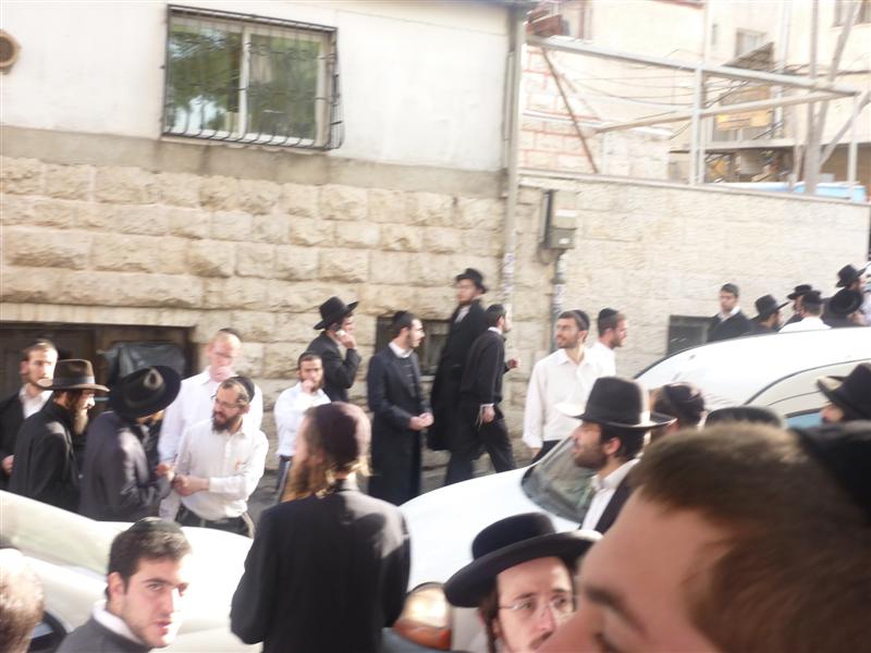 פקחים פשטו על הגמ"ח החרדי הגדול בישראל