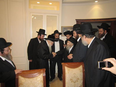 מפגש ענקים: האדמו"ר מערלוי והגרמ"י ליפקוביץ