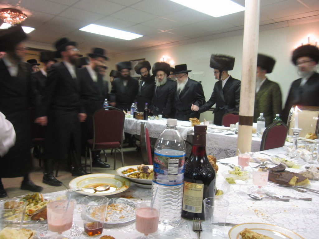 ביקור גומלין: האדמו"רים מדעעש וסאטמר