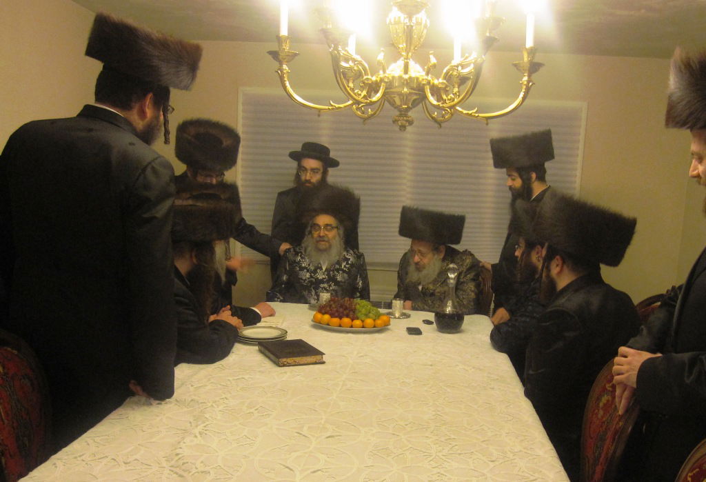 ביקור גומלין: האדמו"רים מדעעש וסאטמר