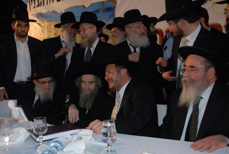 בהנחת אבן הפינה לישיבת מאור התורה