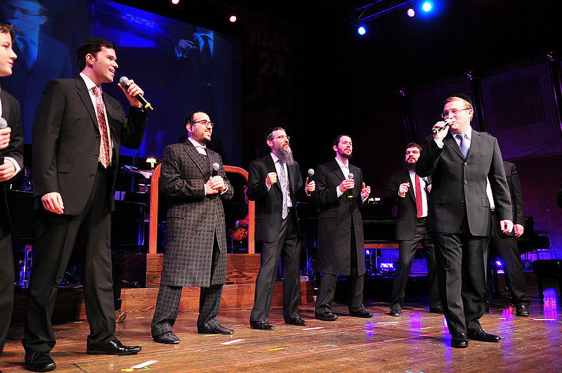 תיעוד מרהיב: הערב הגדול של המוזיקה החסידית