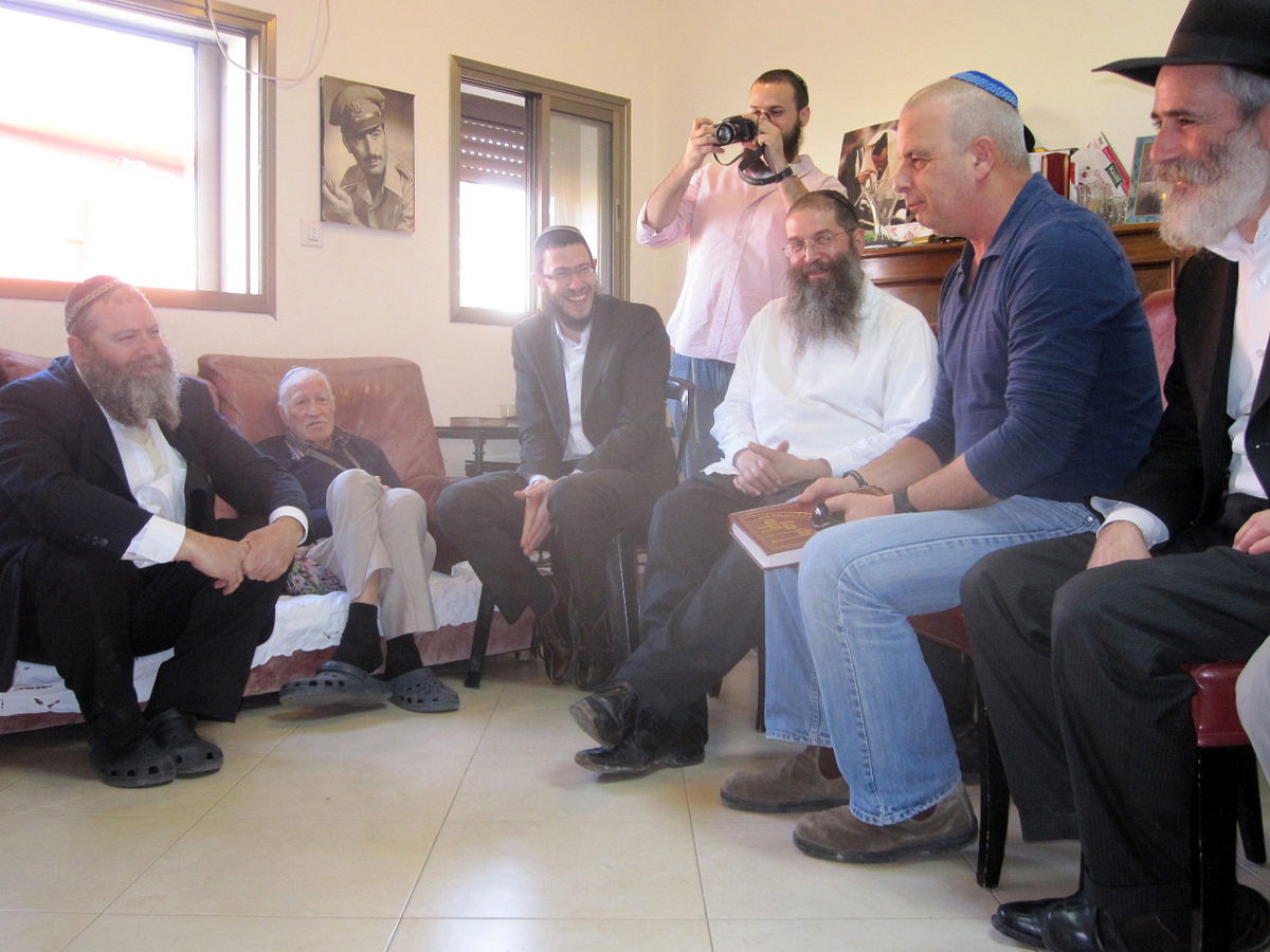 ראש השב"כ הגיע לנחם: "גידל דורות של לוחמים"