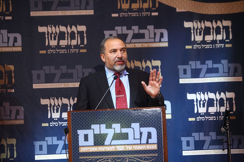 "קראוונים ביצהר זו בעיה? תסתכלו מה קורה במצרים"