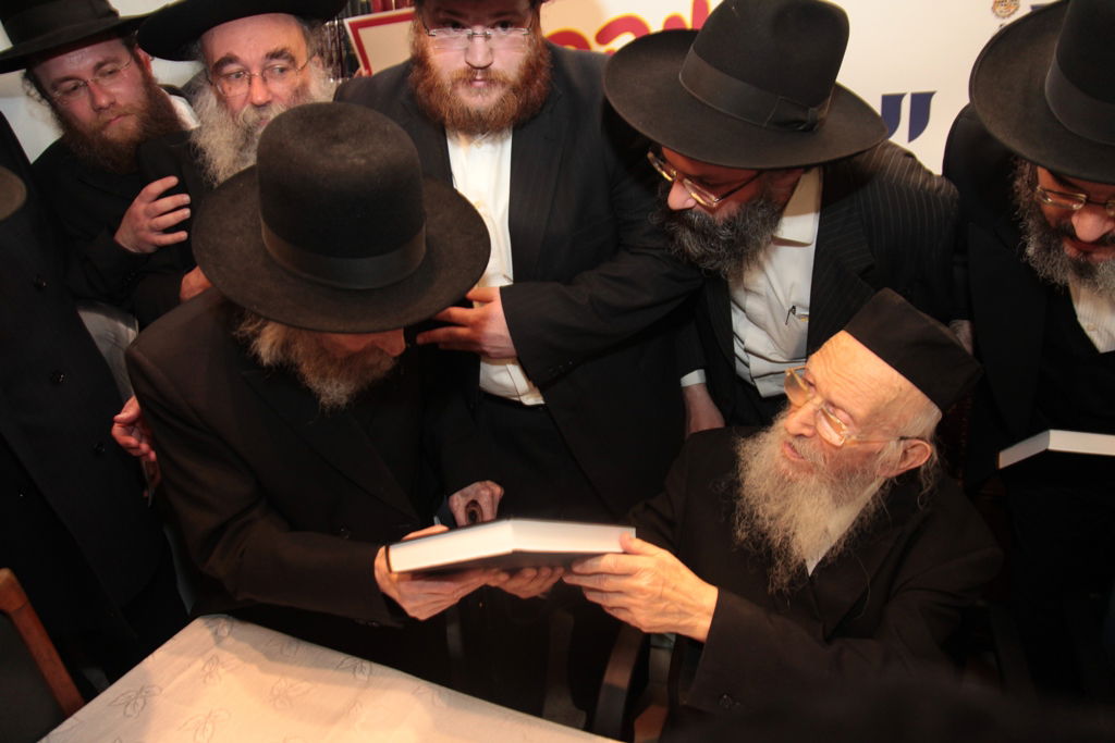 ספר חדש לגרמ"י לפקוביץ: גדולי ישראל ברכו