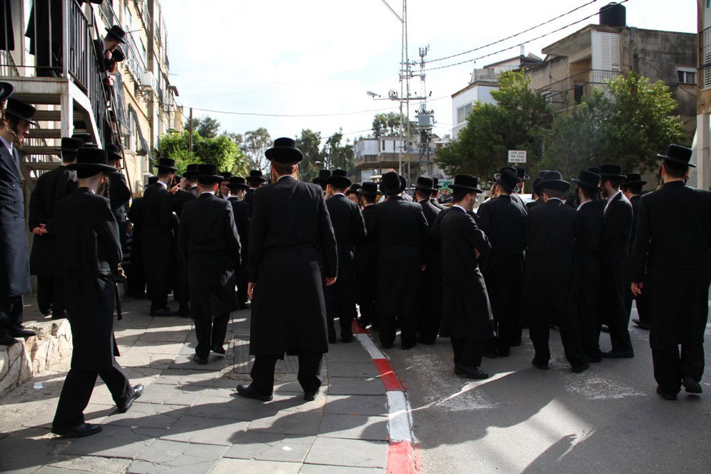 שעה לאחר שנחת בארץ: האדמו"ר מסקווירא בטיש