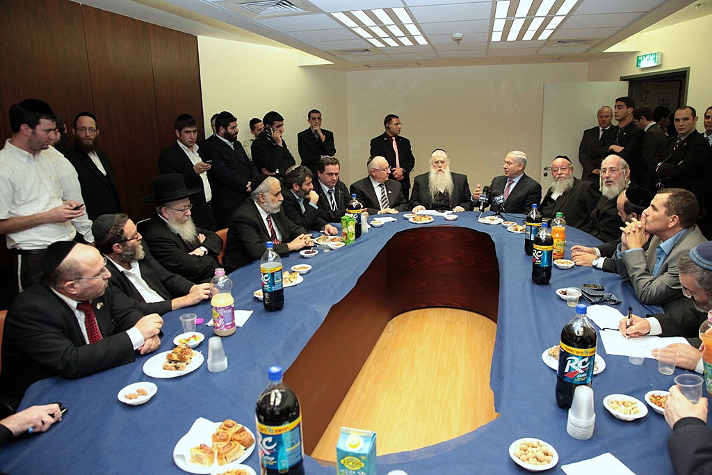 ליצמן הגיע להיפרד מפרוש; רה"מ: "איש מעשה ועשייה"