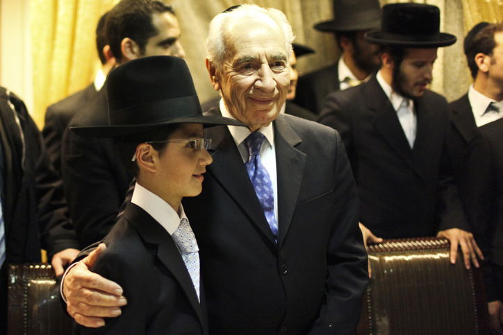 נתניהו ופרס חגגו עם השר ישי בבית מרן הגר"ע יוסף