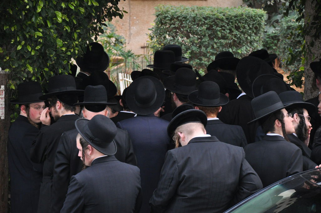 האדמו"ר מסאטמר בבני- ברק: המונים קיבלו את פניו