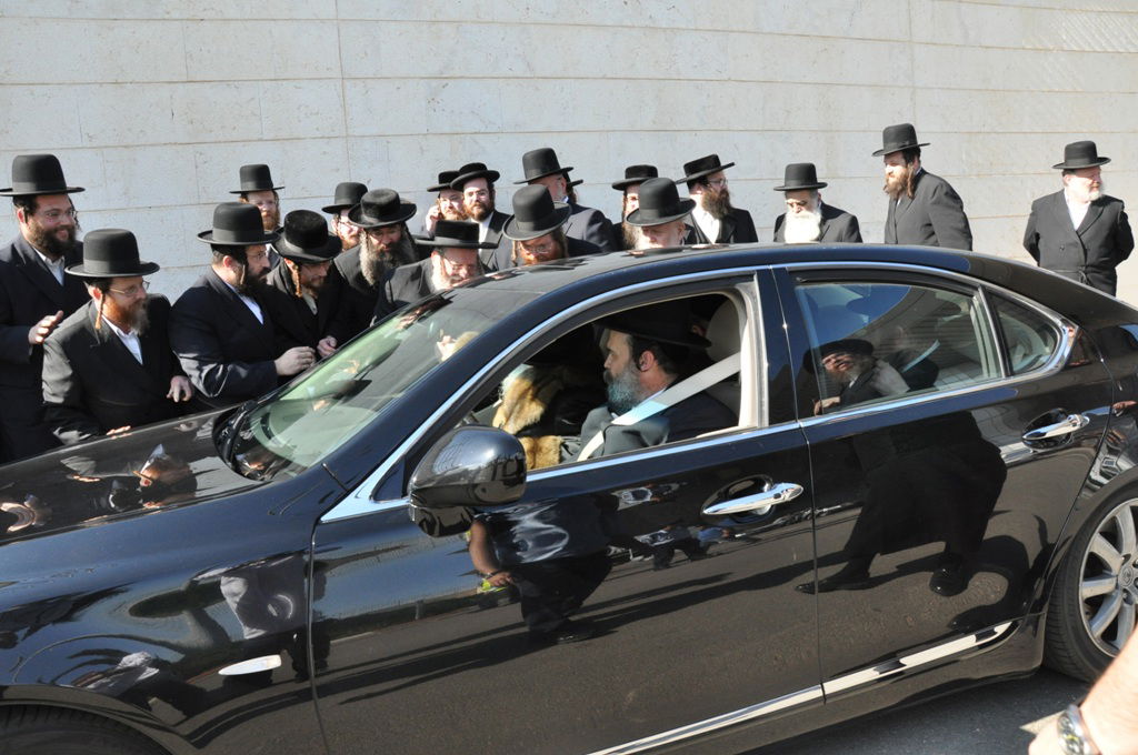כ"ק האדמו"ר מסאטמר שליט"א נחת בישראל