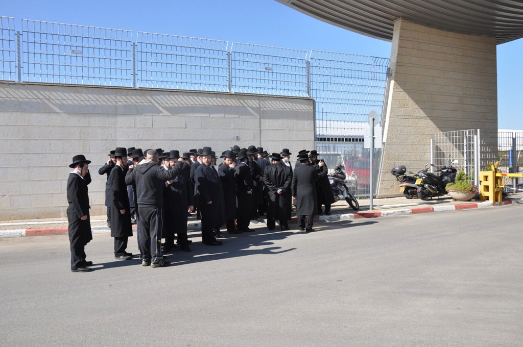 כ"ק האדמו"ר מסאטמר שליט"א נחת בישראל
